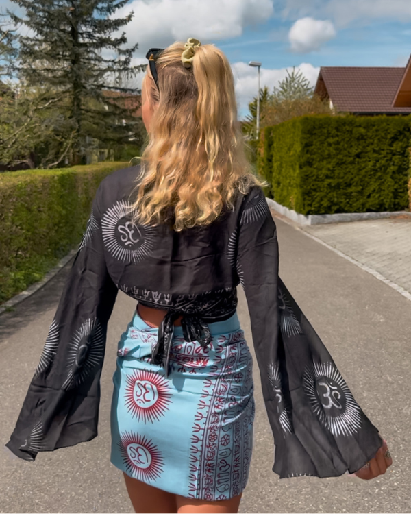 Multifunktionales Tuch das auch als Rock getragen werden kann 