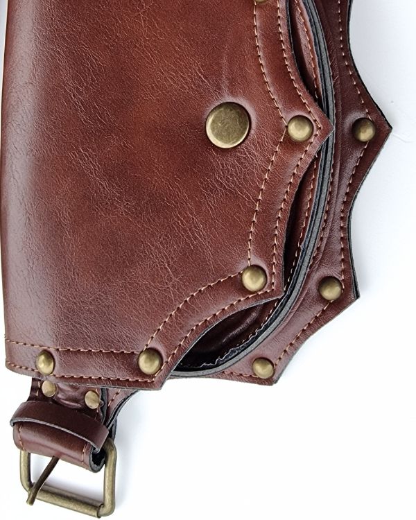 Kunstleder Hippie Bauchtasche Gürteltasche mit diversen Taschen und goldenen Nieten 