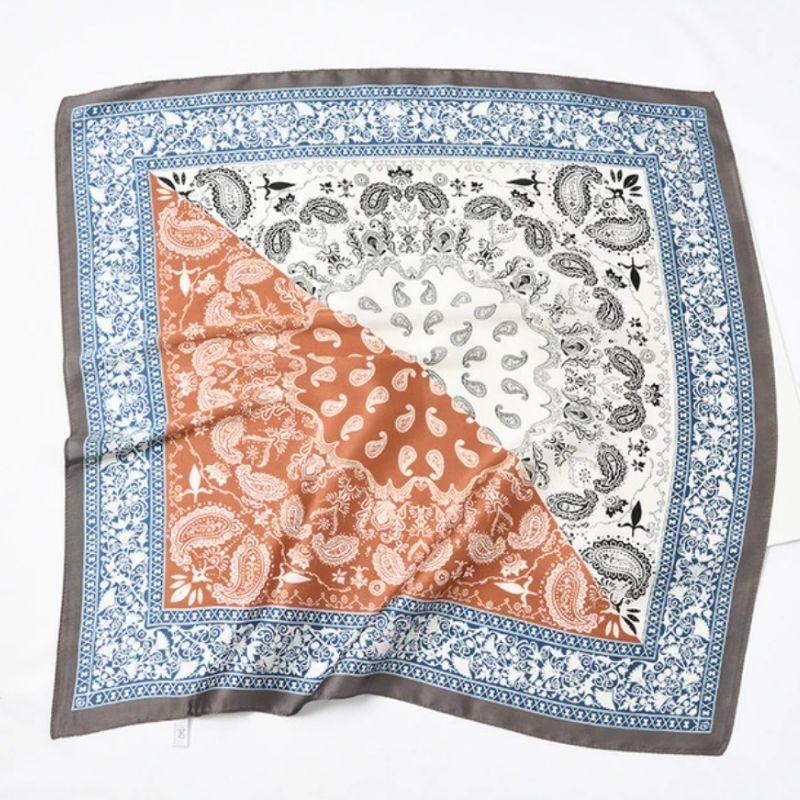 Elegantes Bandana mit Paisley Mustern und Farben blau - weiss - orange - Multifunktionales Bandana Foulard Tuch 