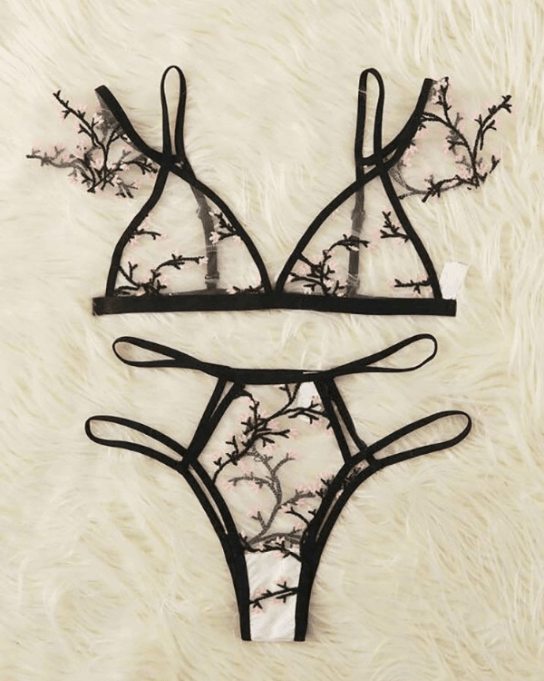 High-Waisted String mit Streifen - Bralette Bra mit verspielten Ärmel