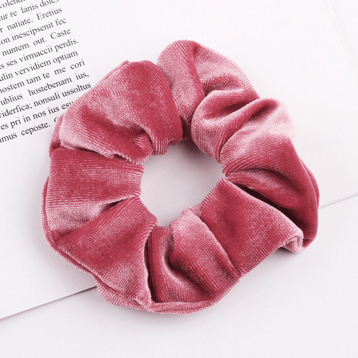 altrosa Haargummi aus Velvet Samt