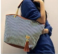 Handtasche gestreift